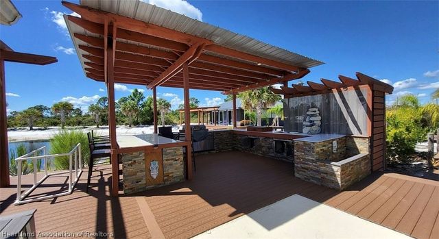 801 Jersey Street NE, Lake Placid, FL 33852