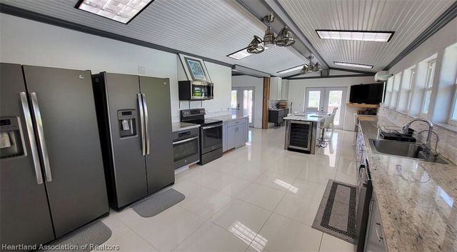 801 Jersey Street NE, Lake Placid, FL 33852