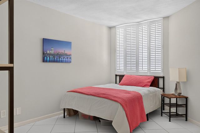 510 N Ocean Boulevard R-34, Pompano Beach, FL 33062