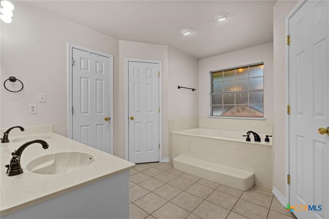 418 Canoe Drive, Harker Heights, TX 76548