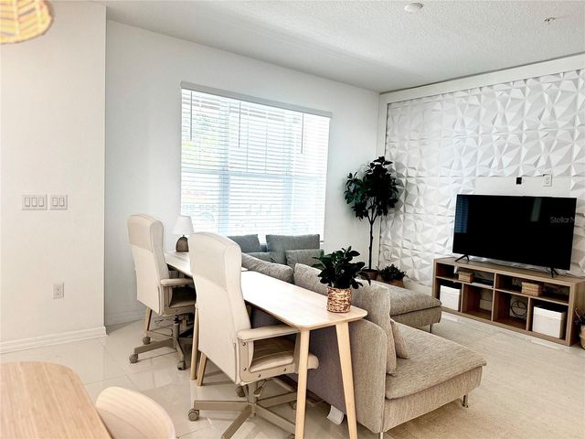 10251 HIGHLINE CREST STREET, Orlando, FL 32832