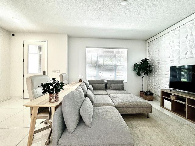 10251 HIGHLINE CREST STREET, Orlando, FL 32832