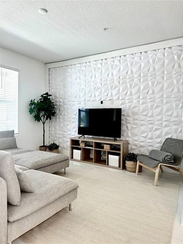 10251 HIGHLINE CREST STREET, Orlando, FL 32832