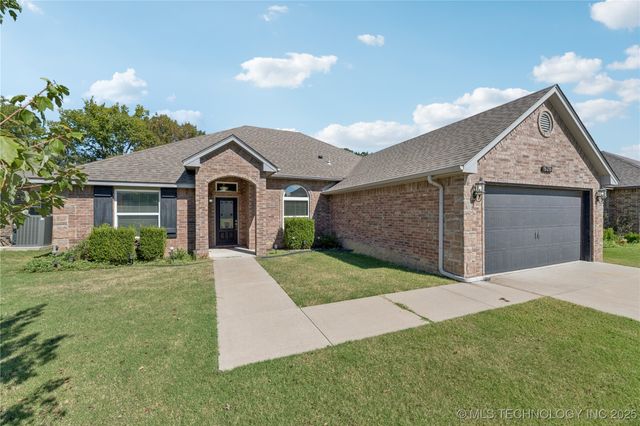 6261 E 146th Street S, Bixby, OK 74008