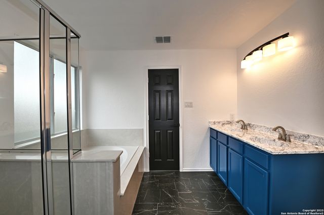 12002 Amber Vista, San Antonio, TX 78254