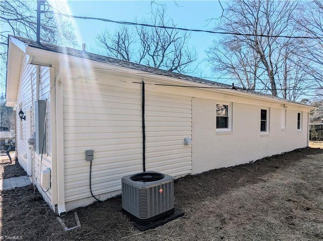 335 Badgett Avenue, Mount Airy, NC 27030