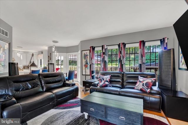 3165 REXWOOD DR, Glen Rock, PA 17327
