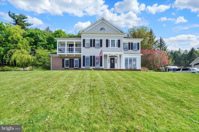 3165 REXWOOD DR, Glen Rock, PA 17327