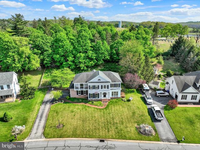 3165 REXWOOD DR, Glen Rock, PA 17327