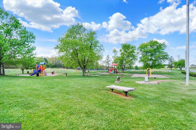3165 REXWOOD DR, Glen Rock, PA 17327