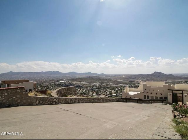 65 SIERRA CREST Drive, El Paso, TX 79902