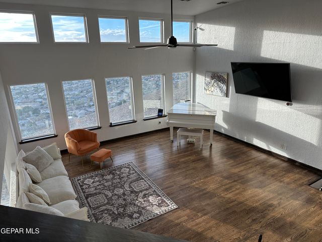 65 SIERRA CREST Drive, El Paso, TX 79902