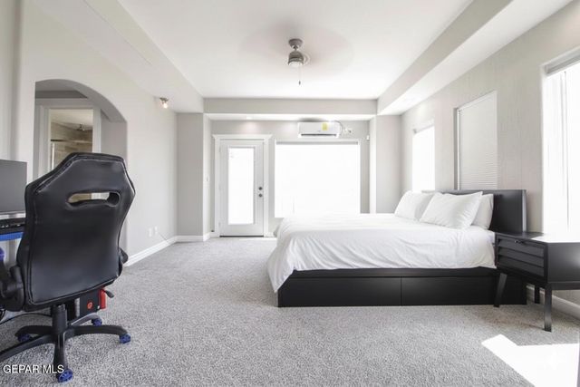 65 SIERRA CREST Drive, El Paso, TX 79902