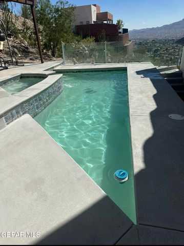 65 SIERRA CREST Drive, El Paso, TX 79902