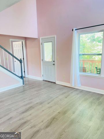 563 CRESTRIDGE Court, Stone Mountain, GA 30083