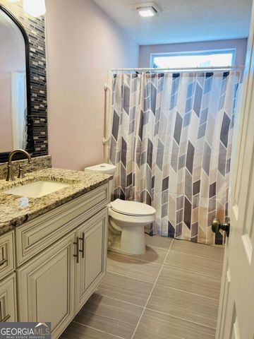 563 CRESTRIDGE Court, Stone Mountain, GA 30083