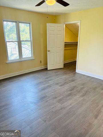 563 CRESTRIDGE Court, Stone Mountain, GA 30083