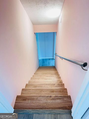 563 CRESTRIDGE Court, Stone Mountain, GA 30083