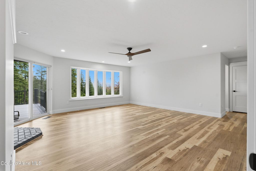 422 Roop Rd, Cocolalla, ID 83813 photo 17