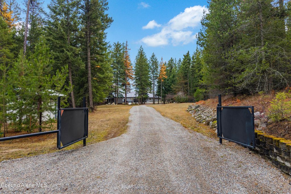 422 Roop Rd, Cocolalla, ID 83813 photo 2