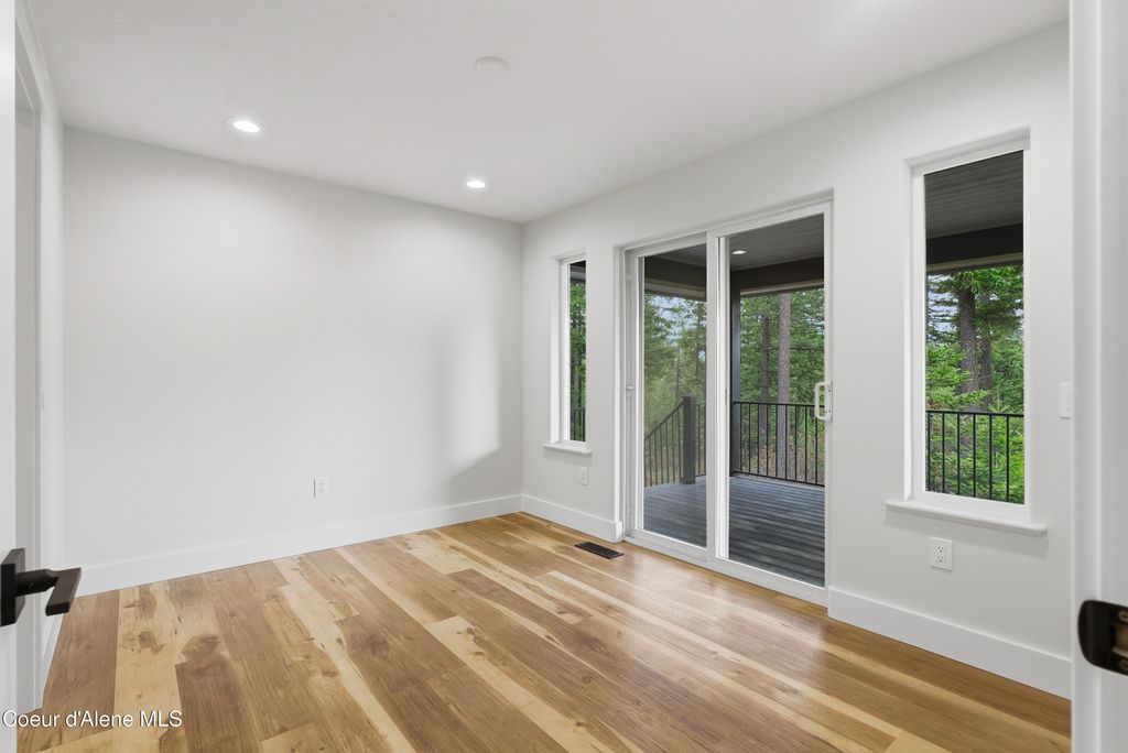 422 Roop Rd, Cocolalla, ID 83813 photo 7