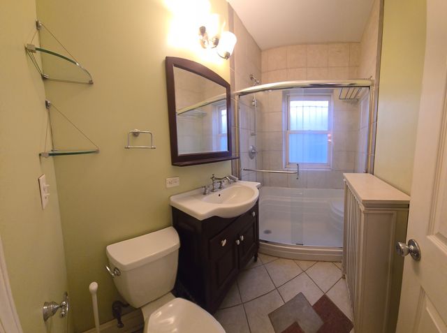 548 W Brompton Avenue 1E, Chicago, IL 60657