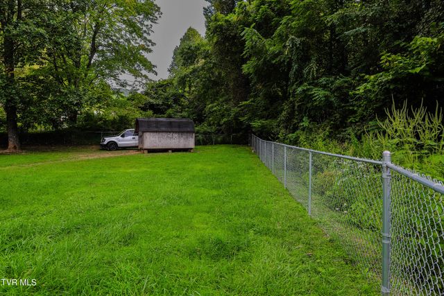 1883 Powder Branch Road, Johnson City, TN 37601