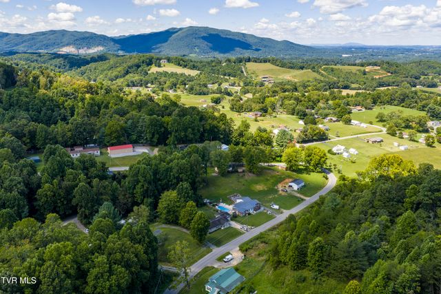 1883 Powder Branch Road, Johnson City, TN 37601