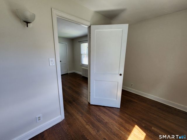 178 North Bishop Avenue, Bridgeport, CT 06610