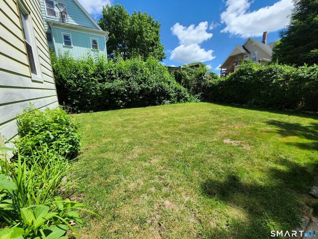 178 North Bishop Avenue, Bridgeport, CT 06610