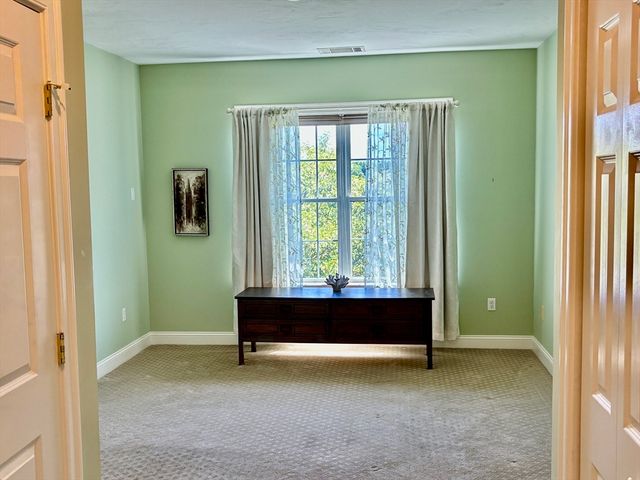 2303 Davenport Avenue 2303, Canton, MA 02021