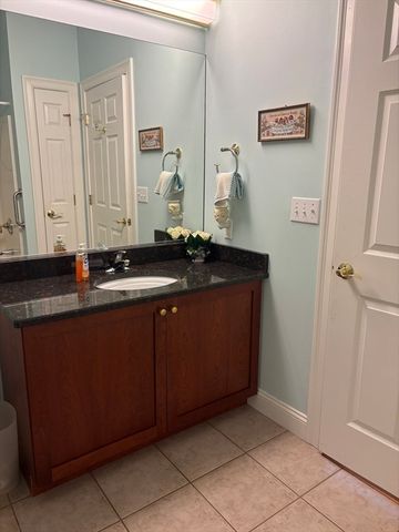 2303 Davenport Avenue 2303, Canton, MA 02021