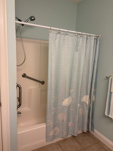 2303 Davenport Avenue 2303, Canton, MA 02021