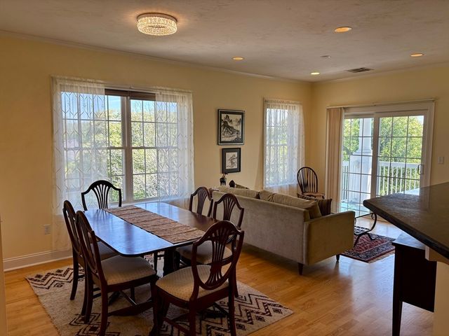 2303 Davenport Avenue 2303, Canton, MA 02021