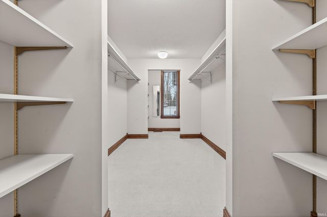 1400 KIRK Row, Kokomo, IN 46902