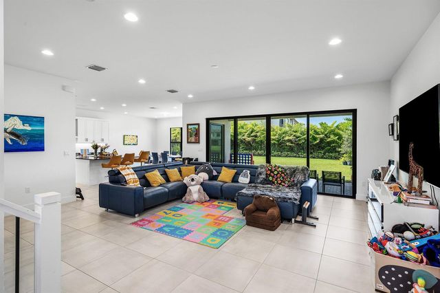 8381 Fishers Island Way, Boca Raton, FL 33434