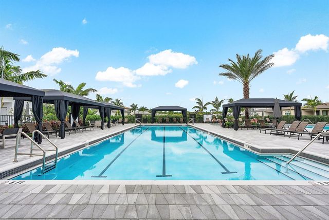 8381 Fishers Island Way, Boca Raton, FL 33434