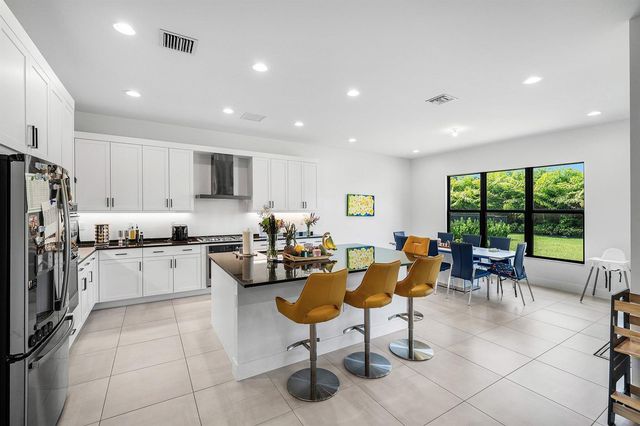 8381 Fishers Island Way, Boca Raton, FL 33434