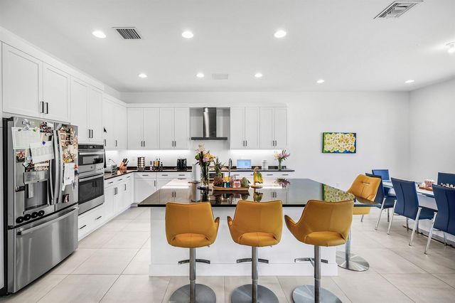 8381 Fishers Island Way, Boca Raton, FL 33434