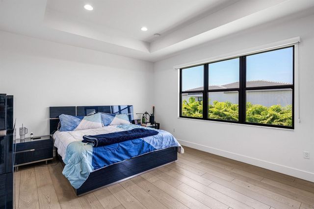 8381 Fishers Island Way, Boca Raton, FL 33434