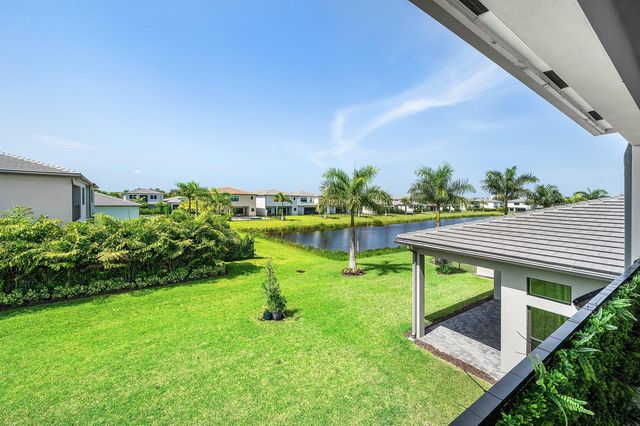 8381 Fishers Island Way, Boca Raton, FL 33434