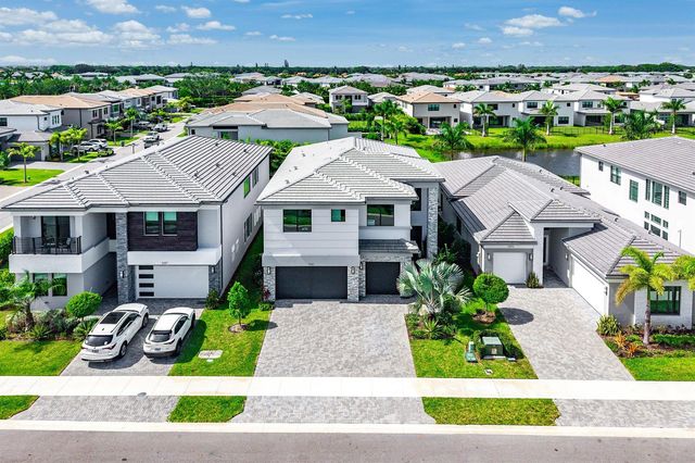 8381 Fishers Island Way, Boca Raton, FL 33434