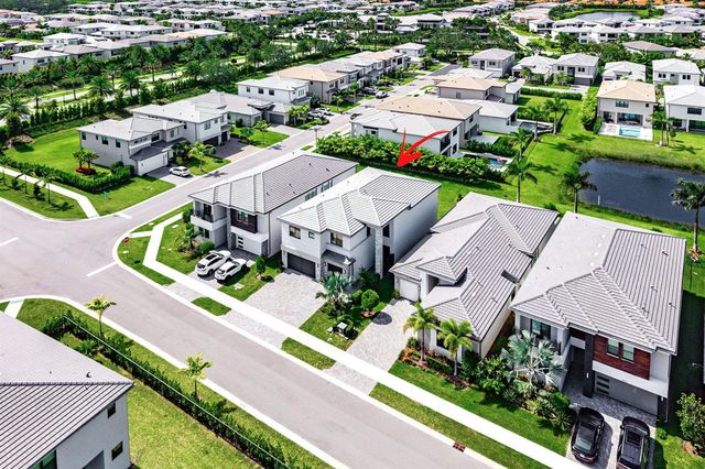 8381 Fishers Island Way, Boca Raton, FL 33434
