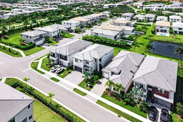 8381 Fishers Island Way, Boca Raton, FL 33434