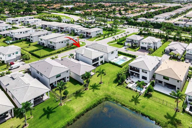 8381 Fishers Island Way, Boca Raton, FL 33434