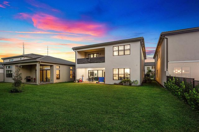 8381 Fishers Island Way, Boca Raton, FL 33434
