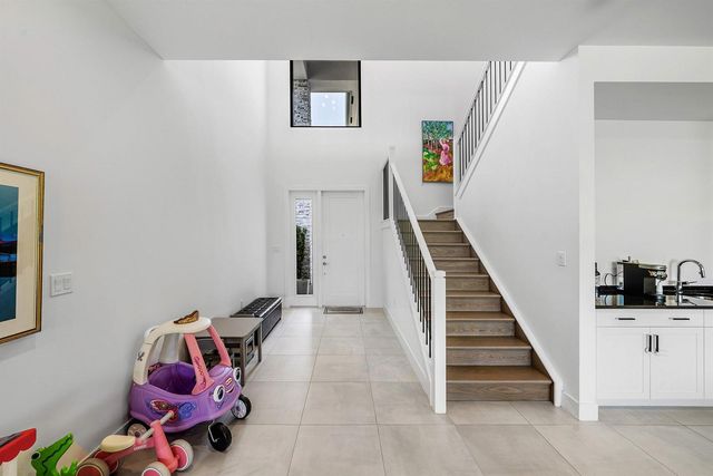 8381 Fishers Island Way, Boca Raton, FL 33434