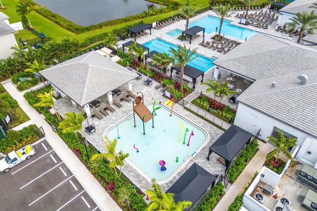 8381 Fishers Island Way, Boca Raton, FL 33434
