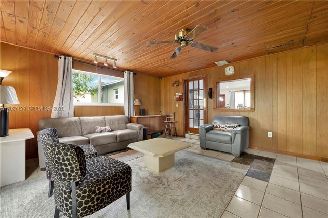 14611 SW 103rd Ct, Miami, FL 33176