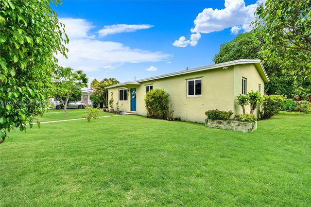 14611 SW 103rd Ct, Miami, FL 33176